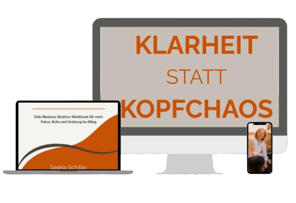 Grafik mit CTA: Bildschirmtext „Schnapp dir dein Struktur-Workbook“, daneben Tablet mit Cover „Klarheit statt Kopfchaos“ und Smartphone mit Porträtfoto.